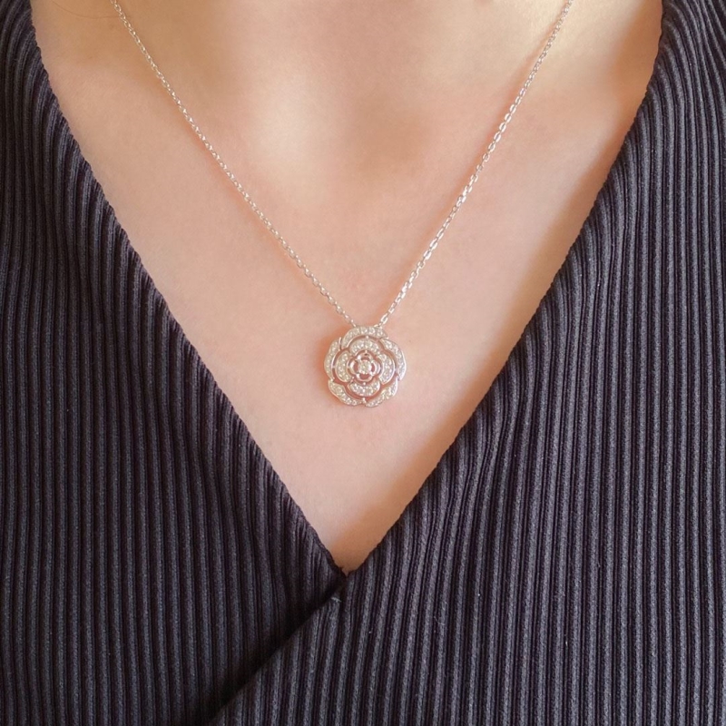 Ch**el necklaces